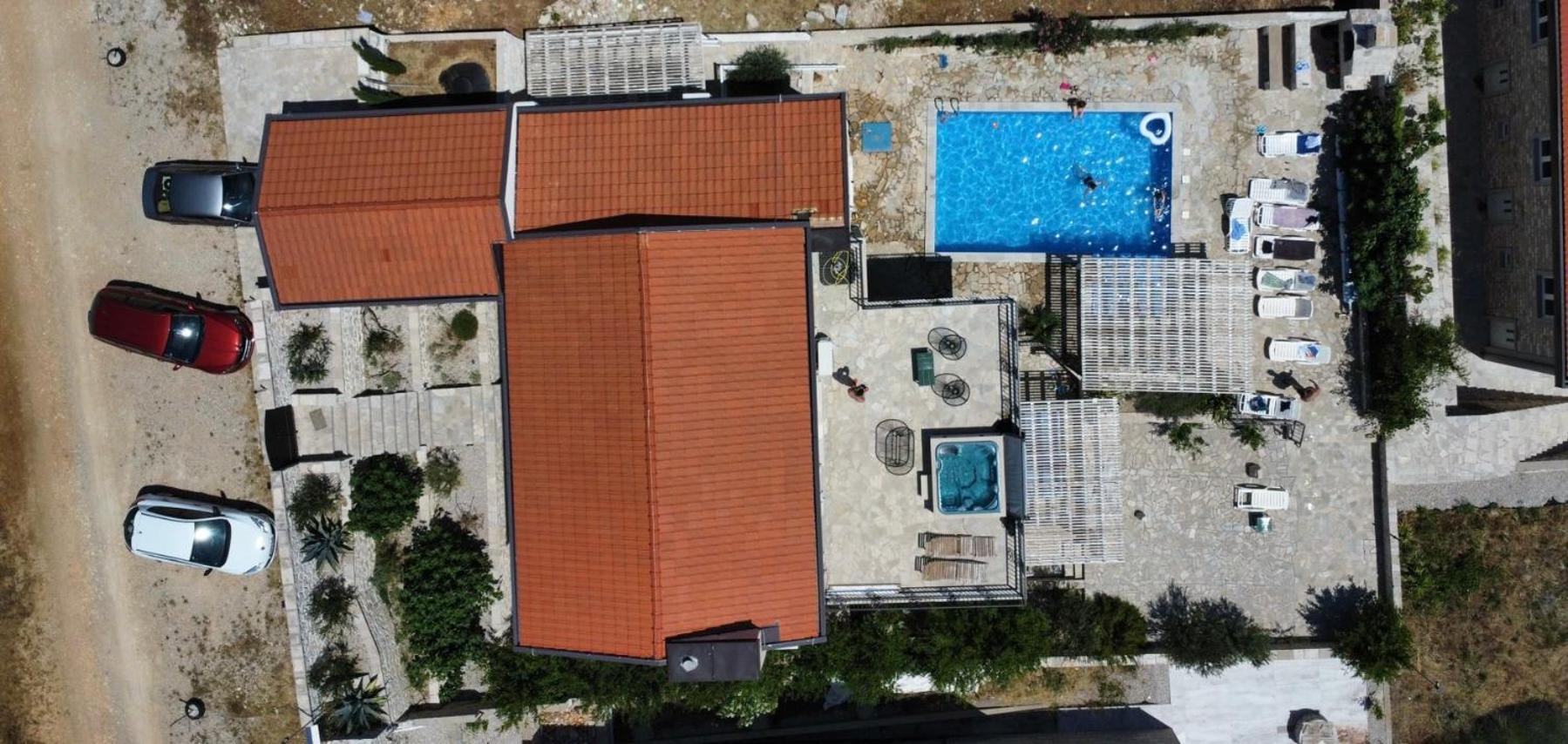 Bosna Near Dubrovnik Very Beautiful Entirely Privatized Swimming Pool, Jacuzzi, Sauna, Billiard, Ping-pong Villa